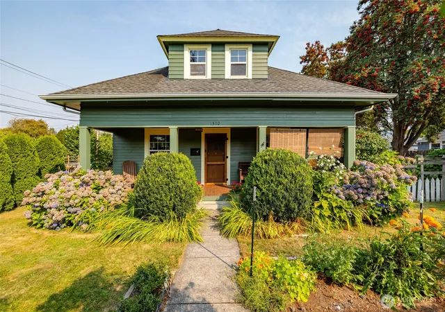 Photo 1 of Sale Pending at 1302 Virginia St, Mount Vernon, WA 98273 | MLS# NWM2576550 | Listing updated on 2026-09-25