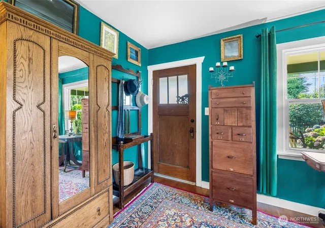 Photo 4 of Sale Pending at 1302 Virginia St, Mount Vernon, WA 98273 | MLS# NWM2576550 | Listing updated on 2026-09-25