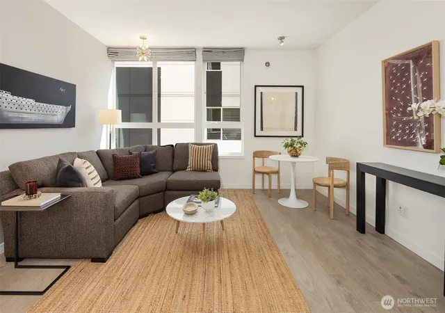 Photo 4 of Townhouse for sale at 1644 B 20th Ave, Seattle, WA 98122 | MLS# NWM2576584 | Listing updated on 2026-09-25