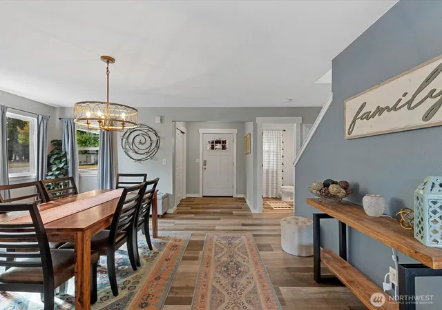 Photo 3 of Single family home for sale at 1131 Homestead Dr, Burlington, WA 98233 | MLS# NWM2576633 | Listing updated on 2026-09-25
