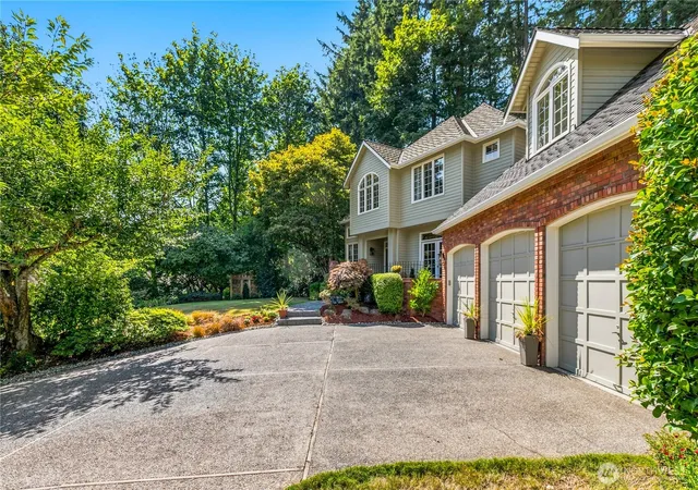 Photo 3 of Single family home for sale at 15427 178th Avenue NE, Woodinville, WA 98072 | MLS# NWM2576709 | Listing updated on 2026-09-25