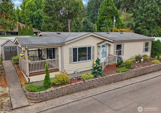 Photo 2 of Manufactured home for sale at 930 Trosper Rd Sw #SPC123, Tumwater, WA 98512 | MLS# NWM2576759 | Listing updated on 2026-09-24