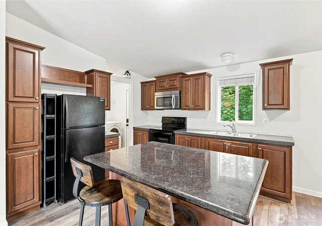Photo 4 of Sale Pending at 11302 201st Avenue E, Bonney Lake, WA 98391 | MLS# NWM2576779 | Listing updated on 2026-10-01