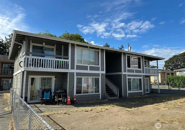 Multi family home for sale at 4028 S Lawrence St, Tacoma, WA 98409 | MLS# NWM2576805