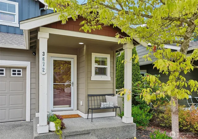 Photo 2 of Single family home for sale at 3672 London Loop Ne, Lacey, WA 98516 | MLS# NWM2576845 | Listing updated on 2026-09-25