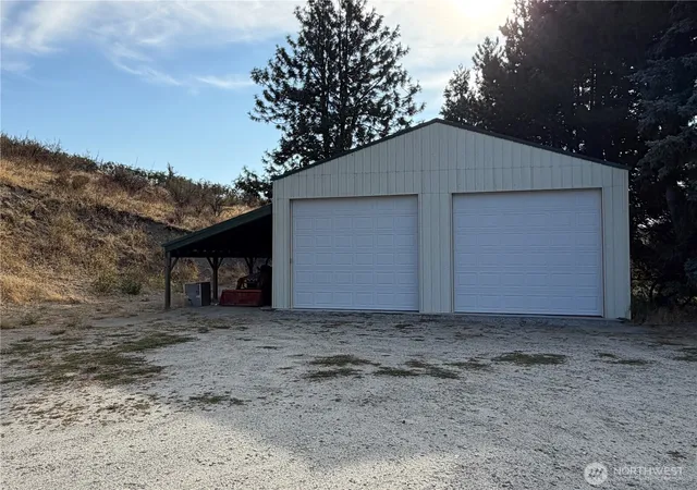 Photo 2 of Single family home for sale at 183 Margies Ln, Manson, WA 98831 | MLS# NWM2576846 | Listing updated on 2026-09-28
