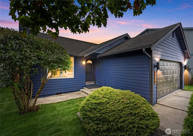 Photo 3 of Single family home for sale at 1418 E 59th Street, Tacoma, WA 98404 | MLS# NWM2576853 | Listing updated on 2026-09-22