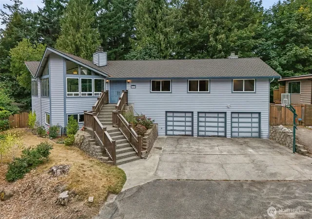 Photo 1 of Single family home for sale at 19217 46th Avenue Ne, Lake Forest Park, WA 98155 | MLS# NWM2576868 | Listing updated on 2026-09-25