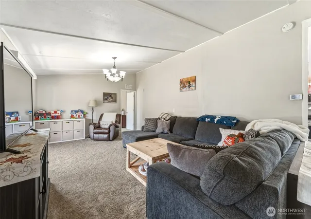 Photo 4 of Manufactured home for sale at 610 E 6th Street, Waitsburg, WA 99361 | MLS# NWM2576877 | Listing updated on 2026-09-25