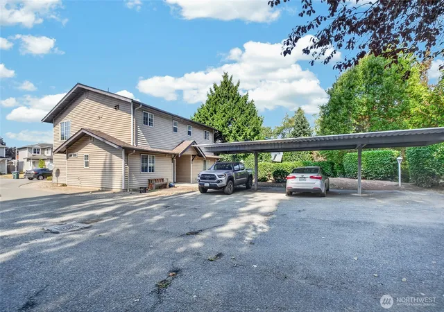 Photo 2 of Multi family home for sale at 2816 2818 Valencia St, Bellingham, WA 98226 | MLS# NWM2576954 | Listing updated on 2026-09-25