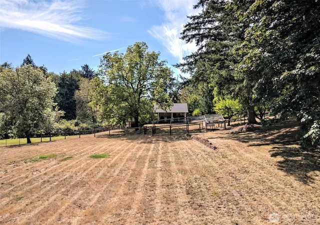 Photo 3 of Single family home for sale at 1010 Se Binns Swiger Loop Rd, Shelton, WA 98584 | MLS# NWM2576977 | Listing updated on 2026-10-02