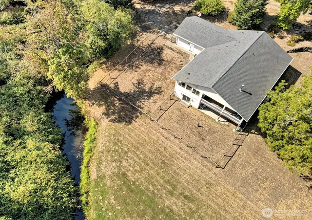 Photo 4 of Single family home for sale at 1010 SE Binns Swiger Loop Rd, Shelton, WA 98584 | MLS# NWM2576977 | Listing updated on 2026-10-02