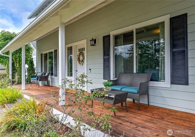Photo 4 of Single family home for sale at 161 N Lyter Ave, Port Townsend, WA 98368 | MLS# NWM2577003 | Listing updated on 2026-09-27