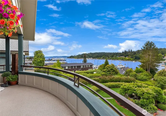 Photo 1 of Sale Pending at 450 Wood Ave Sw #3B, Bainbridge Island, WA 98110 | MLS# NWM2577008 | Listing updated on 2026-10-01