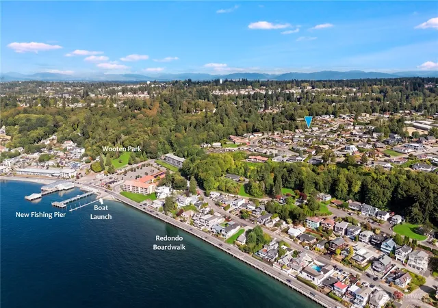 Photo 3 of Sale Pending at 28650 11th Avenue S, Federal Way, WA 98003 | MLS# NWM2577049 | Listing updated on 2026-09-28