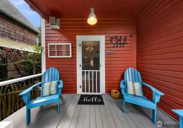Photo 3 of Single family home for sale at 2433 Lafayette St, Bellingham, WA 98225 | MLS# NWM2577075 | Listing updated on 2026-10-01