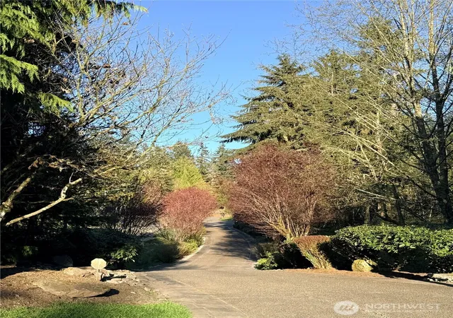 Photo 39 of Mansion for sale at 7402 229th Place SE, Woodinville, WA 98072 | MLS# NWM2577084 | Listing updated on 2026-10-13