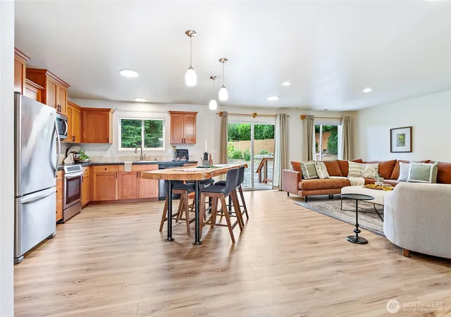 Photo 3 of Single family home for sale at 4295 King Ave, Bellingham, WA 98226 | MLS# NWM2577090 | Listing updated on 2026-09-28