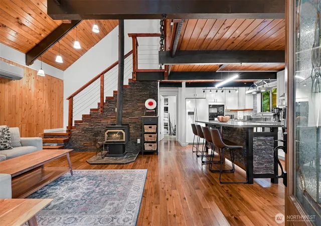 Photo 4 of Single family home for sale at 32 Canyon Ct, Bellingham, WA 98229 | MLS# NWM2577098 | Listing updated on 2026-10-01