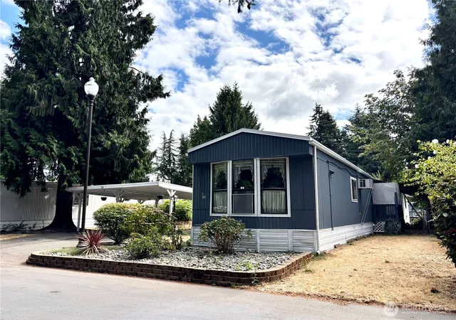 Photo 1 of Sale Pending at 900 29th Street Se #E14, Auburn, WA 98002 | MLS# NWM2577110 | Listing updated on 2026-09-25