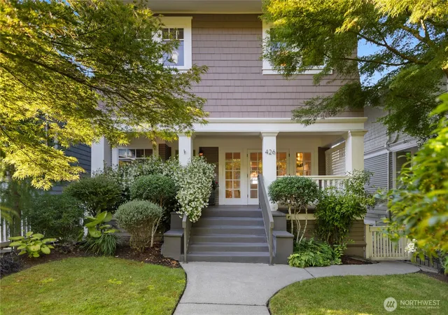 Photo 1 of Single family home for sale at 426 Smith St, Seattle, WA 98109 | MLS# NWM2577118 | Listing updated on 2026-10-03