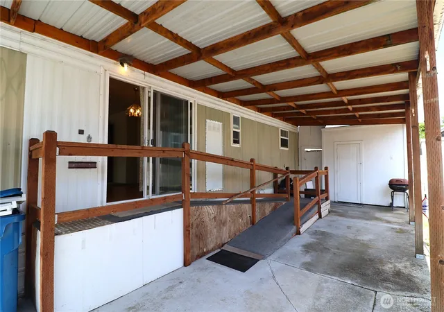 Photo 3 of Manufactured home for sale at 3234 S 183rd Street #232, Sea Tac, WA 98188 | MLS# NWM2577157 | Listing updated on 2026-09-27