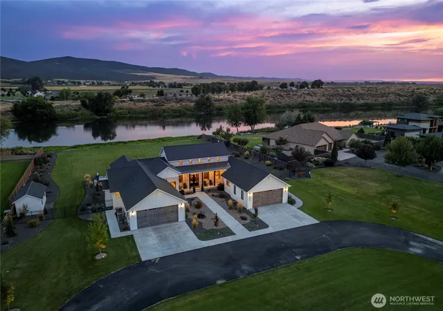 Photo 1 of Single family home for sale at 175407 Rivers Edge Dr, Prosser, WA 99350 | MLS# NWM2577202 | Listing updated on 2026-09-25