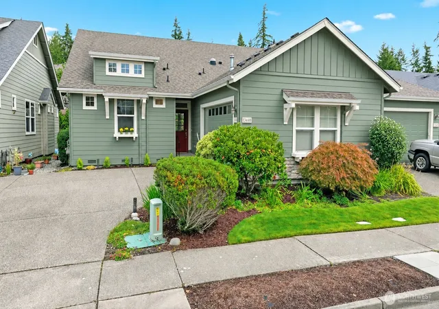 Photo 2 of Sale Pending at 13440 238th Place Ne, Redmond, WA 98053 | MLS# NWM2577274 | Listing updated on 2026-09-25