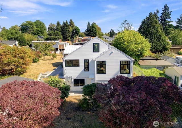 Photo 2 of Single family home for sale at 10246 11th Avenue Sw, Seattle, WA 98146 | MLS# NWM2577288 | Listing updated on 2026-09-29