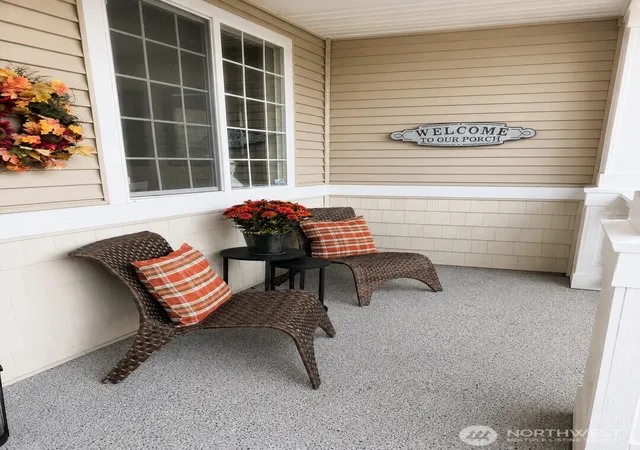 Photo 3 of Single family home for sale at 5728 Hazel Loop Se, Auburn, WA 98092 | MLS# NWM2577370 | Listing updated on 2026-09-30