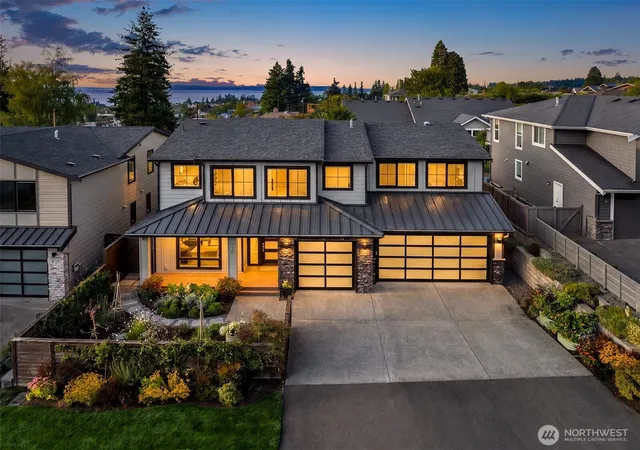Photo 1 of Sale Pending at 715 Spruce St, Edmonds, WA 98020 | MLS# NWM2577377 | Listing updated on 2026-09-25