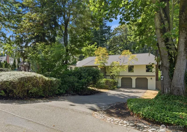 Photo 2 of Sale Pending at 4617 162nd Avenue Ne, Redmond, WA 98052 | MLS# NWM2577390 | Listing updated on 2026-09-25