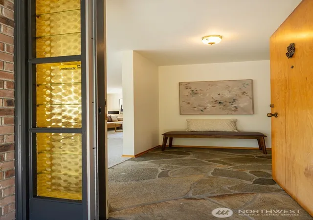 Photo 3 of Sale Pending at 9815 Roosevelt Way NE, Seattle, WA 98115 | MLS# NWM2577436 | Listing updated on 2026-09-16