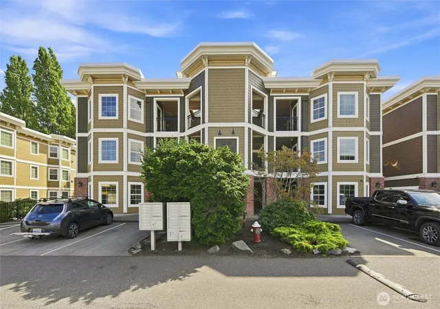 Photo 3 of Condo for sale at 1216 Old Fairhaven Pkwy #301, Bellingham, WA 98225 | MLS# NWM2577450 | Listing updated on 2026-09-24