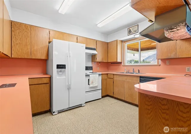 Photo 3 of Single family home for sale at 44 Grange Rd, Brewster, WA 98812 | MLS# NWM2577457 | Listing updated on 2026-09-25