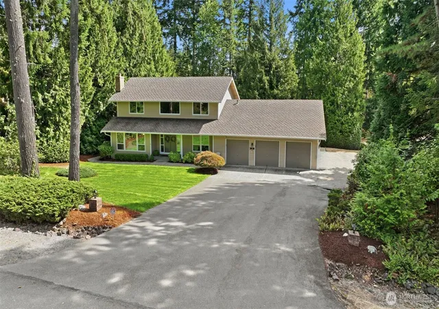 Photo 4 of Single family home for sale at 3838 231st Avenue SE, Sammamish, WA 98075 | MLS# NWM2577486 | Listing updated on 2026-09-30