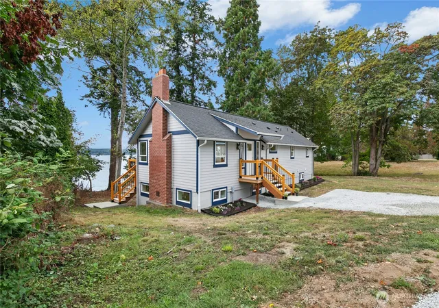 Photo 2 of Single family home for sale at 4140 S Camano Dr, Camano Island, WA 98282 | MLS# NWM2577552 | Listing updated on 2026-09-25