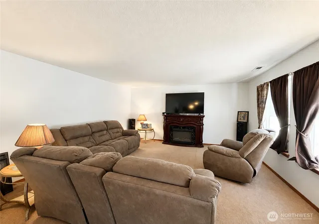 Photo 3 of Single family home for sale at 1249 Jones St, Shelton, WA 98584 | MLS# NWM2577590 | Listing updated on 2026-09-26