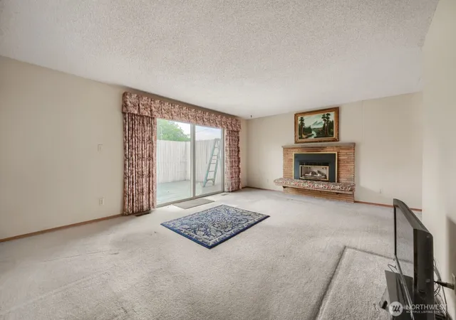 Photo 4 of Single family home for sale at 12524 13th Avenue SW, Burien, WA 98146 | MLS# NWM2577613 | Listing updated on 2026-09-24
