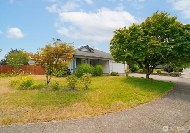 Photo 3 of Single family home for sale at 16007 NE Hickory St, Vancouver, WA 98682 | MLS# NWM2577636 | Listing updated on 2026-09-30