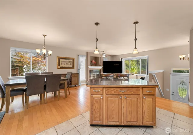 Photo 4 of Sale Pending at 333 Lakeside Dr, Sedro Woolley, WA 98284 | MLS# NWM2577639 | Listing updated on 2026-09-25