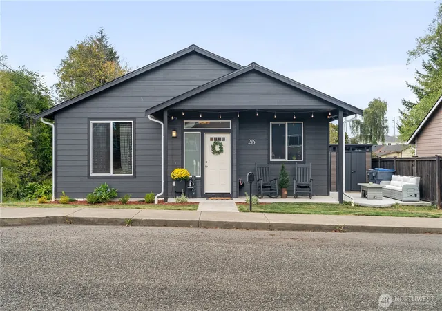 Photo 1 of Single family home for sale at 216 S Satsop St, Montesano, WA 98563 | MLS# NWM2577649 | Listing updated on 2026-09-25