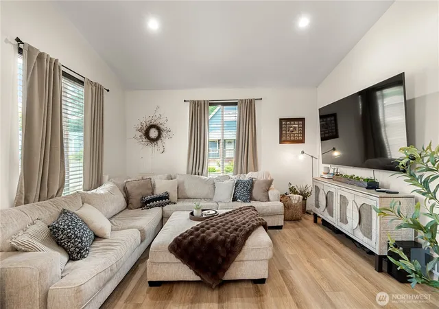 Photo 3 of Single family home for sale at 216 S Satsop St, Montesano, WA 98563 | MLS# NWM2577649 | Listing updated on 2026-09-25