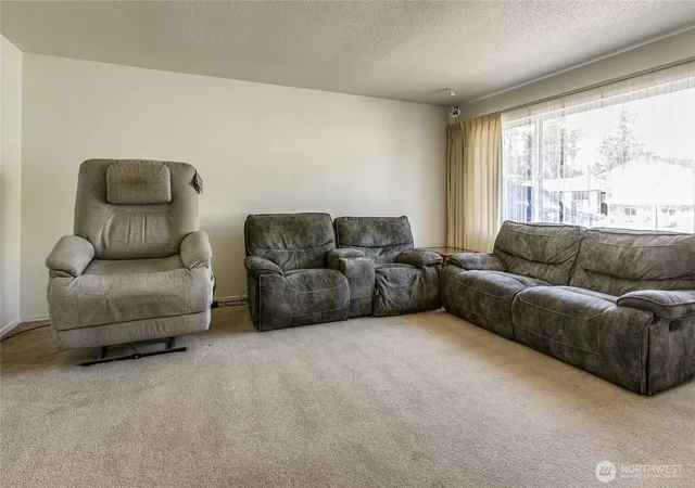 Photo 3 of Single family home for sale at 3039 Cherrywood Ave, Bellingham, WA 98225 | MLS# NWM2577650 | Listing updated on 2026-09-18