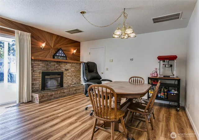 Photo 3 of Single family home for sale at 3039 Cherrywood Ave, Bellingham, WA 98225 | MLS# NWM2577650 | Listing updated on 2026-09-18