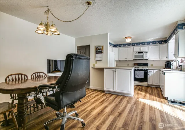 Photo 4 of Single family home for sale at 3039 Cherrywood Ave, Bellingham, WA 98225 | MLS# NWM2577650 | Listing updated on 2026-09-18