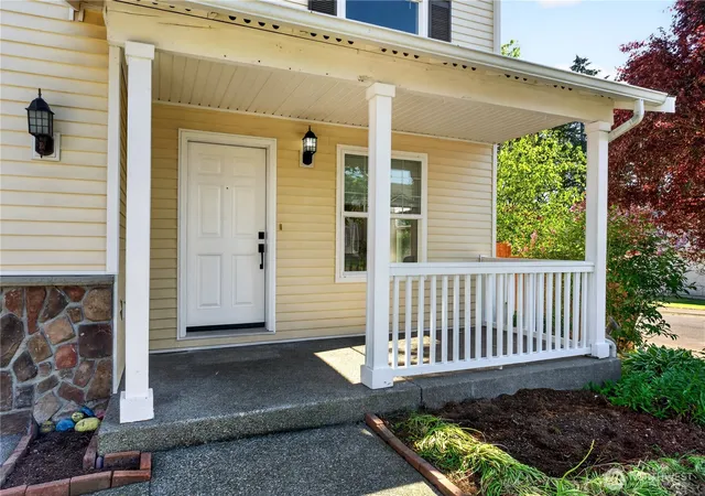 Photo 3 of Single family home for sale at 1708 201st Street Ct E, Spanaway, WA 98387 | MLS# NWM2577664 | Listing updated on 2026-09-25