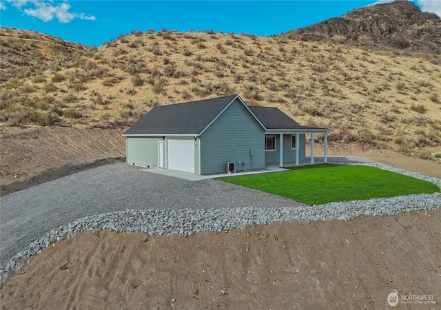 Photo 1 of Single family home for sale at 20 Pats Ln, Omak, WA 98841 | MLS# NWM2577674 | Listing updated on 2026-10-01