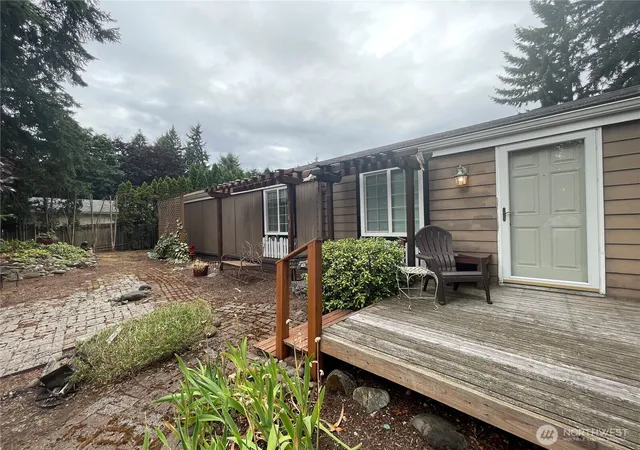 Photo 2 of Manufactured home for sale at 8305 188th Street Ct E, Puyallup, WA 98375 | MLS# NWM2577679 | Listing updated on 2026-09-22