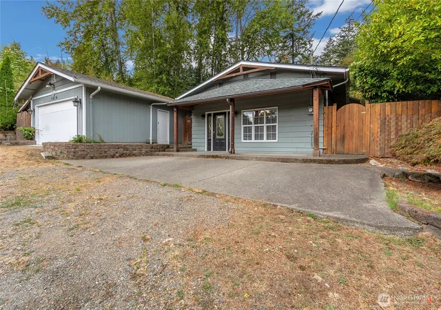 Photo 2 of Single family home for sale at 3416 Waller Rd E, Tacoma, WA 98443 | MLS# NWM2577707 | Listing updated on 2026-09-25